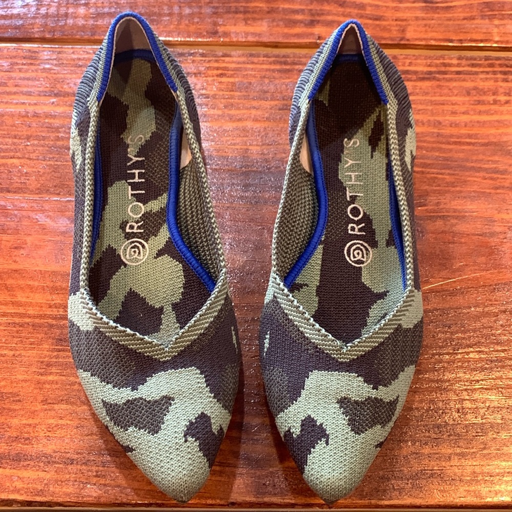 Rothys "THE POINT" Green Camo Knit Pointed Toe Slip On Flats Womens Sz 7.5